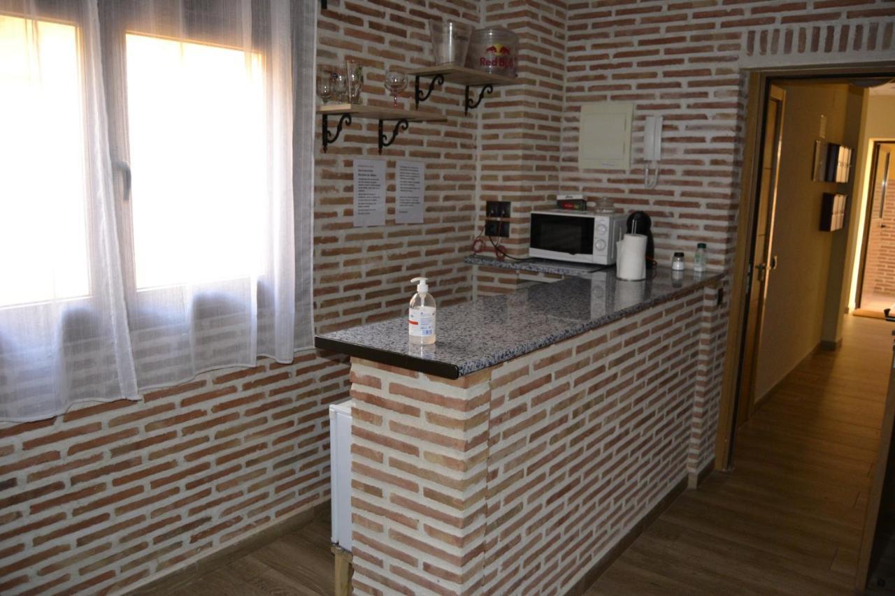 Apartamentos "Casa Rural De Aldea" Aldea del Fresno Dış mekan fotoğraf