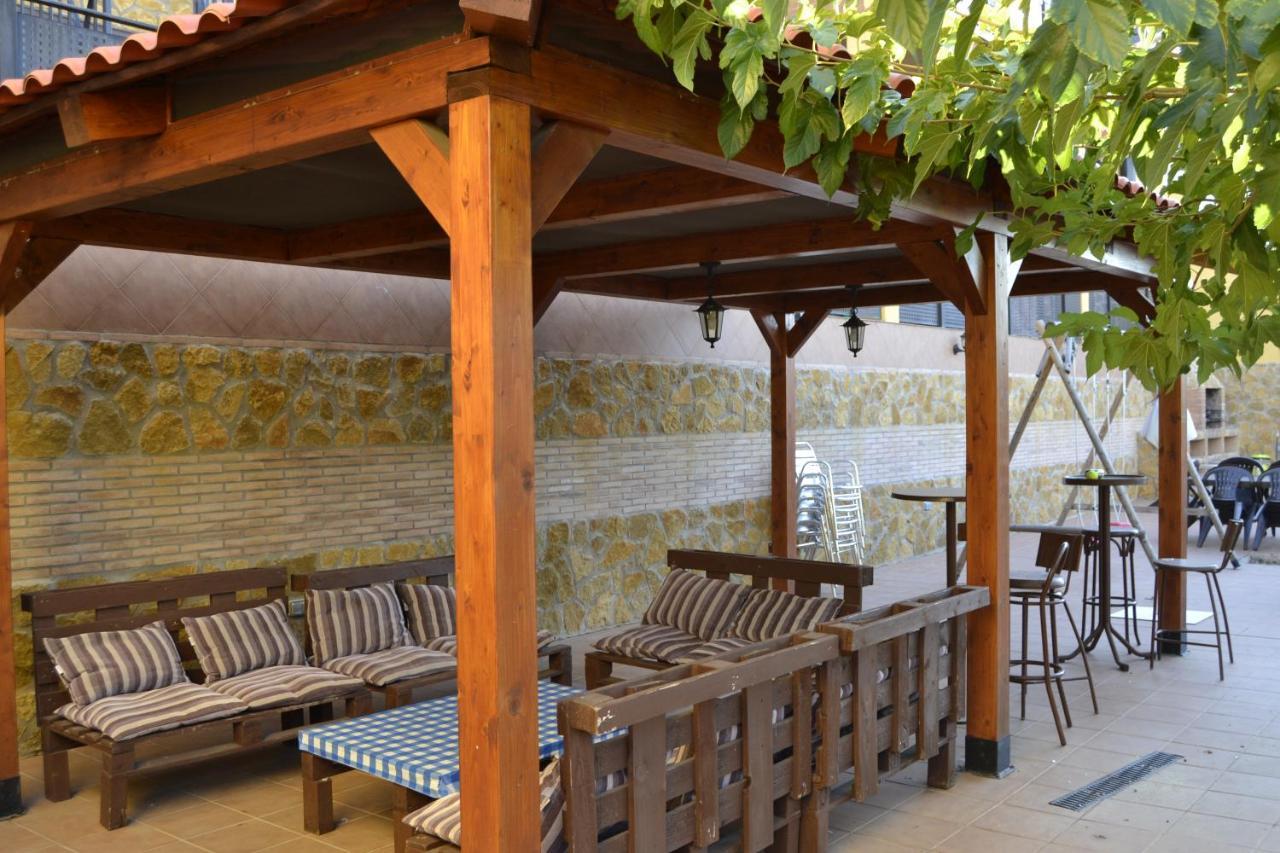 Apartamentos "Casa Rural De Aldea" Aldea del Fresno Dış mekan fotoğraf
