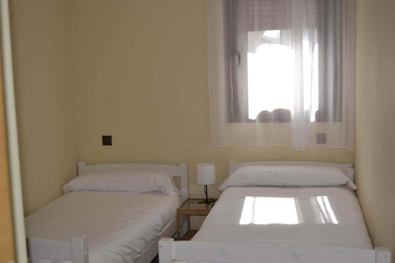 Apartamentos "Casa Rural De Aldea" Aldea del Fresno Dış mekan fotoğraf